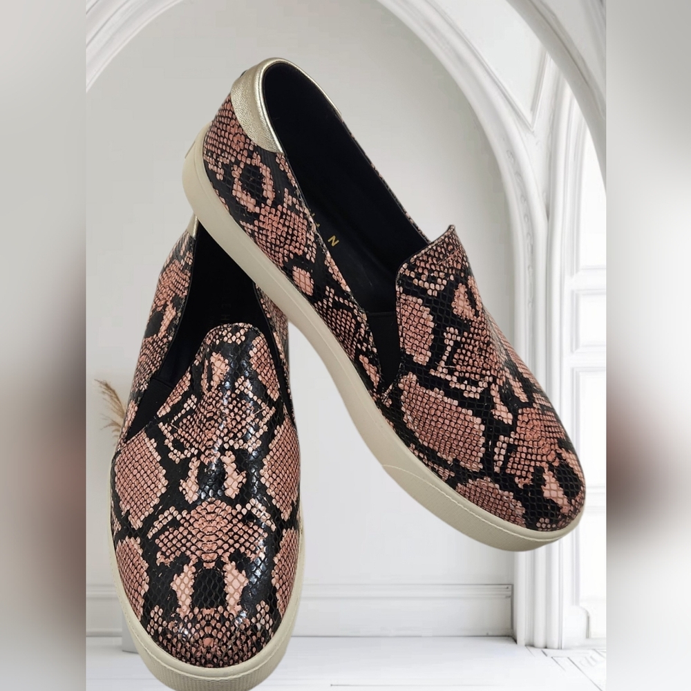 Cole Hann Gand Pro Spectater 2.0 Snake Print Slip Ons. Size 9